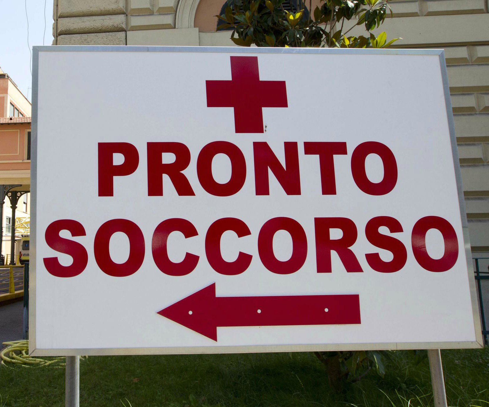 Morta dopo asportazione neo: santone e medico condannati Genova