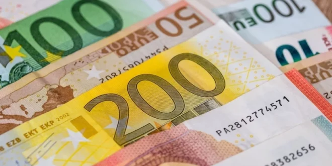 Ok al Bonus 200 euro per autonomi e partite Iva: come fare domanda