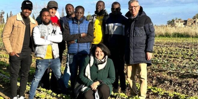 Agricoltura / A Catania due startup gestite da migranti per dire NO al caporalato