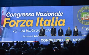 Congresso Forza Italia, Tajani  eletto segretario nel segno di Berlusconi: ‘Chi combatte per la libertà non è mai solo’