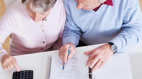 Pensioni, assegno sociale fino a 768 euro. Il paradosso: chi non ha versato può prendere più di chi ha lavorato
